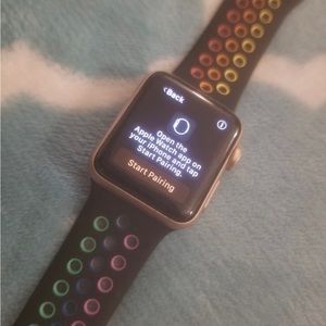 Apple Watch Series 3 gold